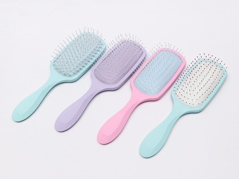 Perie de descurcare din material plastic ecologic