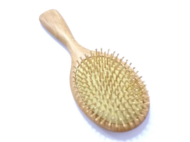 Perie de păr din lemn pentru masaj Baby Paddle