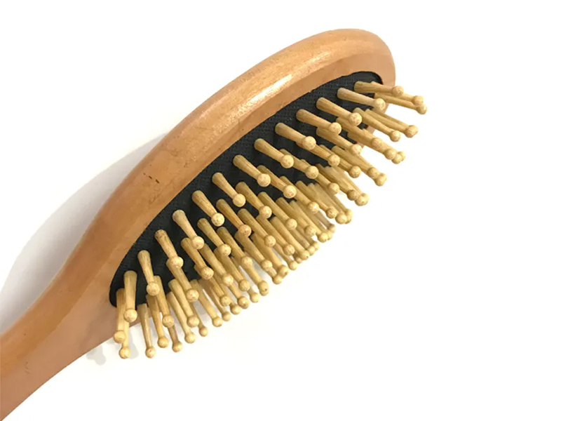 Perie de păr din lemn pentru masaj Baby Paddle